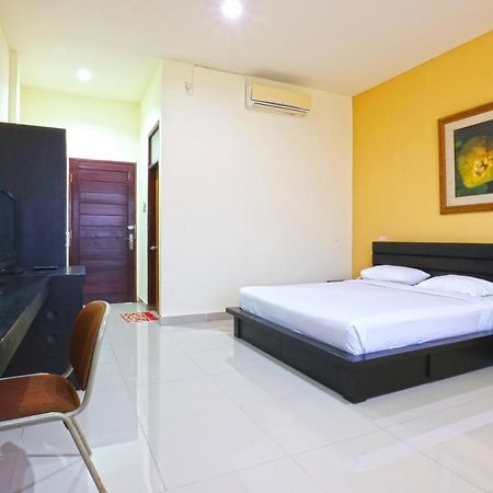 Prima Inn Kuta Lombok Exterior foto